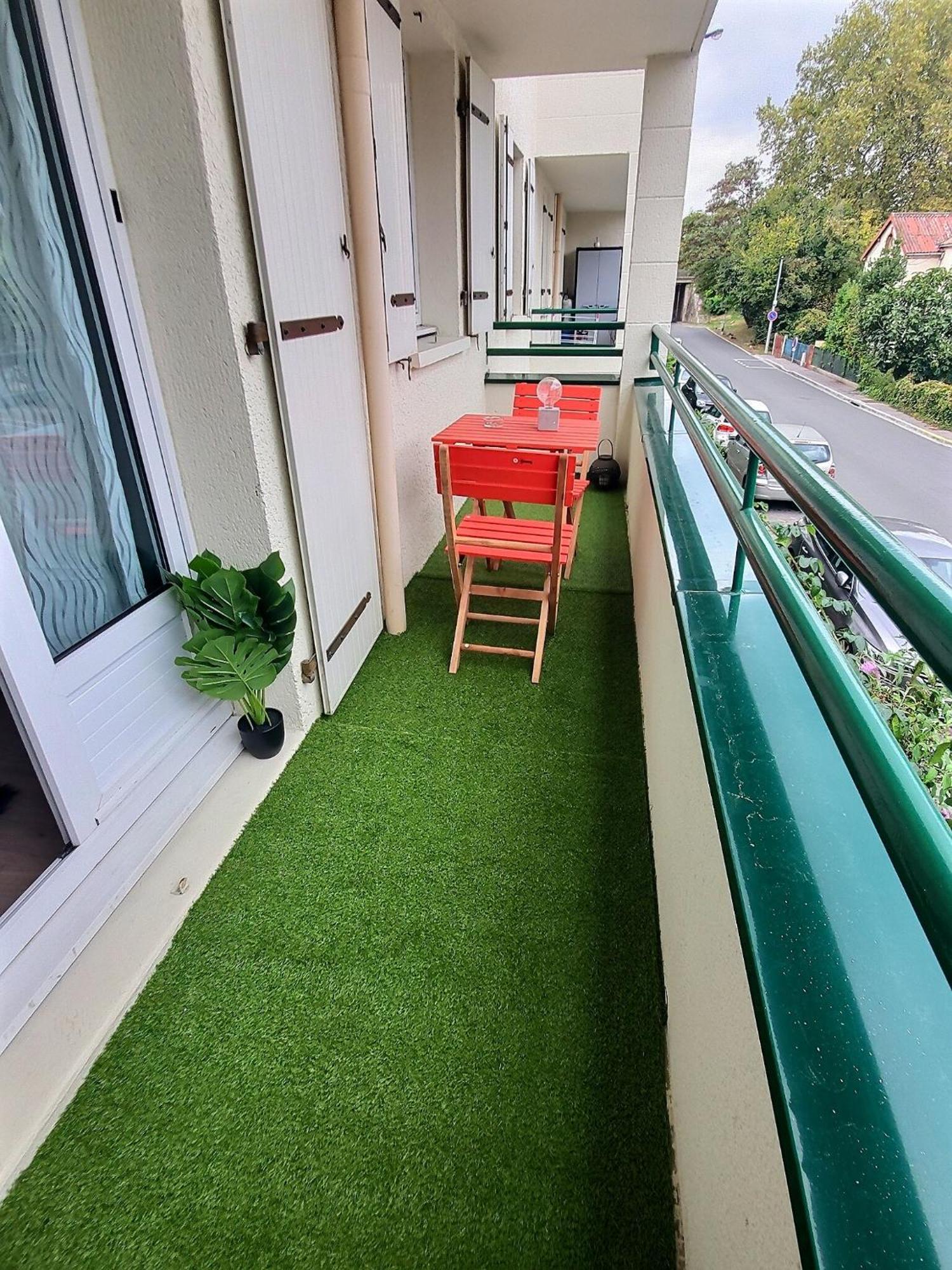Appartement Pres Gare, Parking 威戈纽克索塞尼 外观 照片